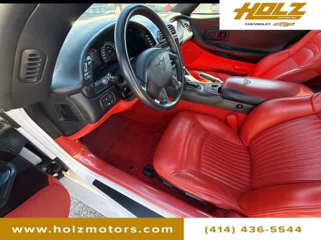 Used 2002 Chevrolet Corvette Convertible w/ Preferred Equipment Group2 RWD image 33