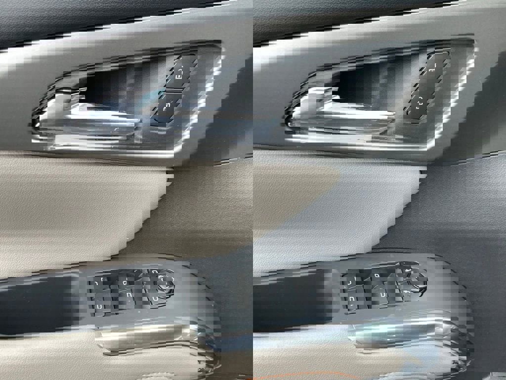 New 2026 Chevrolet Traverse LT w/ Midnight/Sport Edition image 20