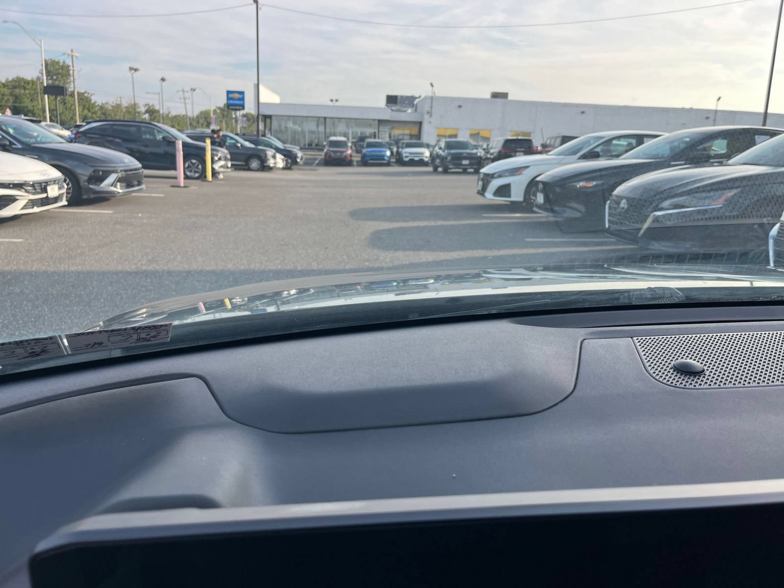 Used 2025 Kia K4 FWD image 32