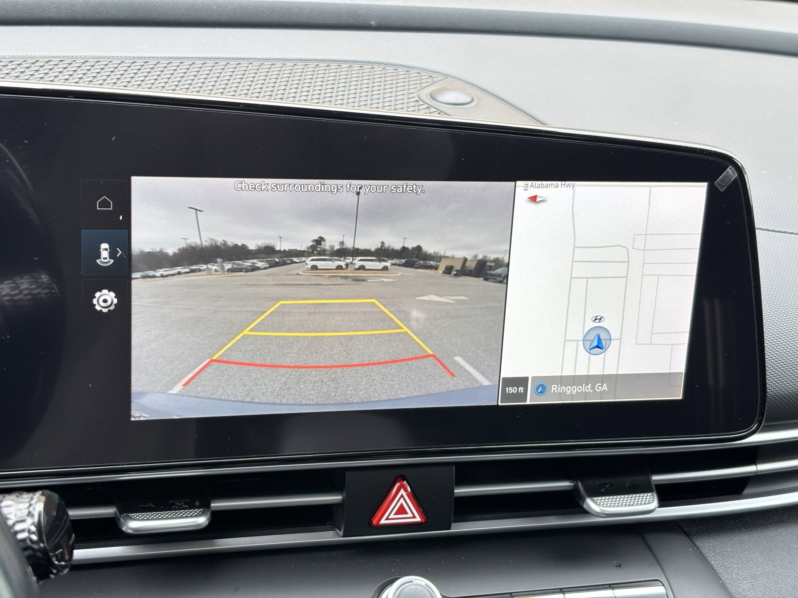 Used 2023 Hyundai Elantra SEL w/ Convenience Package image 8