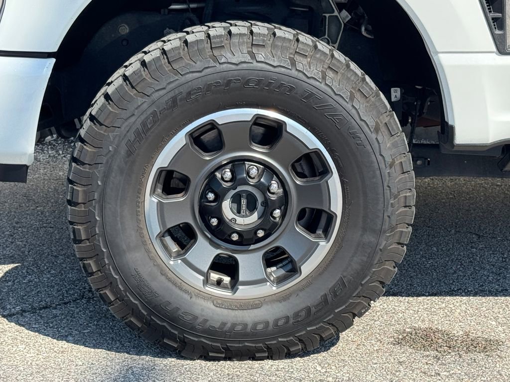 Used 2024 Ford F350 Platinum w/ Tremor Off-Road Package image 42