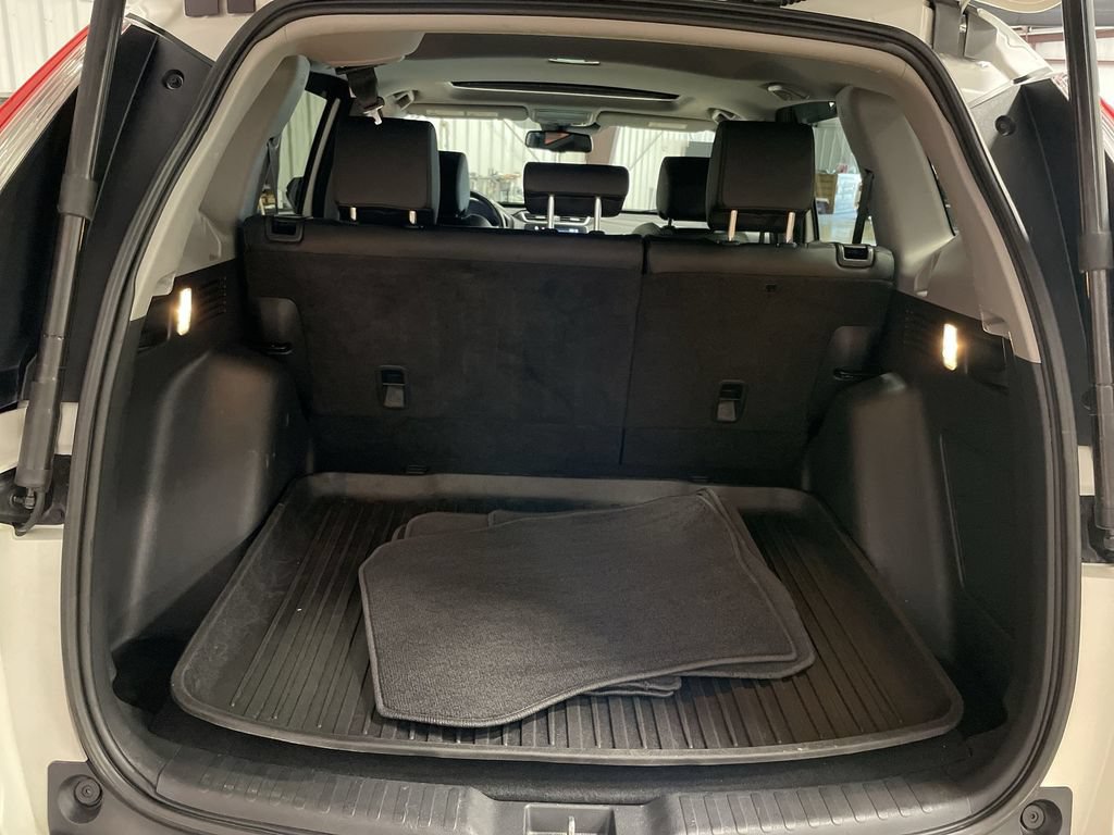 Used 2018 Honda CR-V Touring image 25