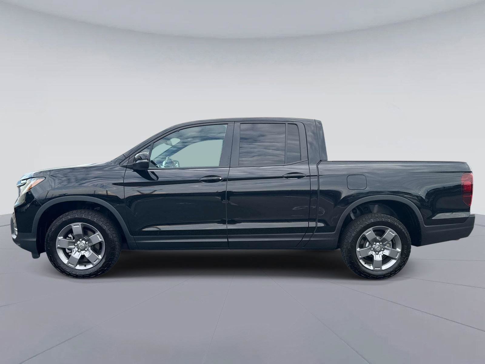 Certified 2025 Honda Ridgeline TrailSport image 7