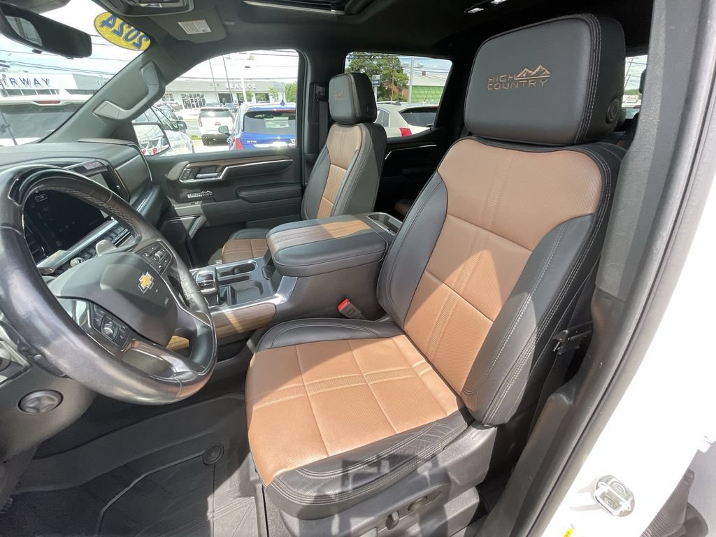Certified 2024 Chevrolet Silverado 1500 High Country AWD/4WD image 20