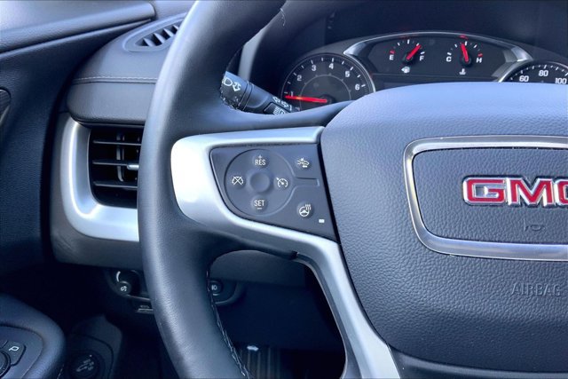 Used 2024 GMC Terrain SLT AWD/4WD image 18