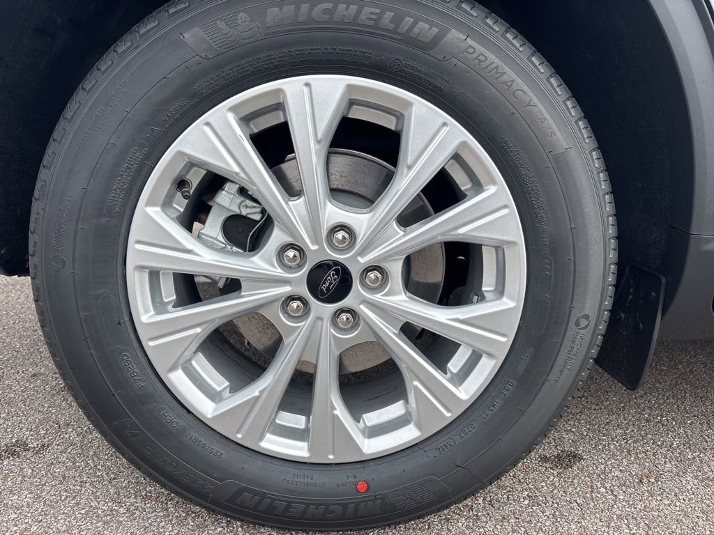 New 2026 Ford Escape Active image 13