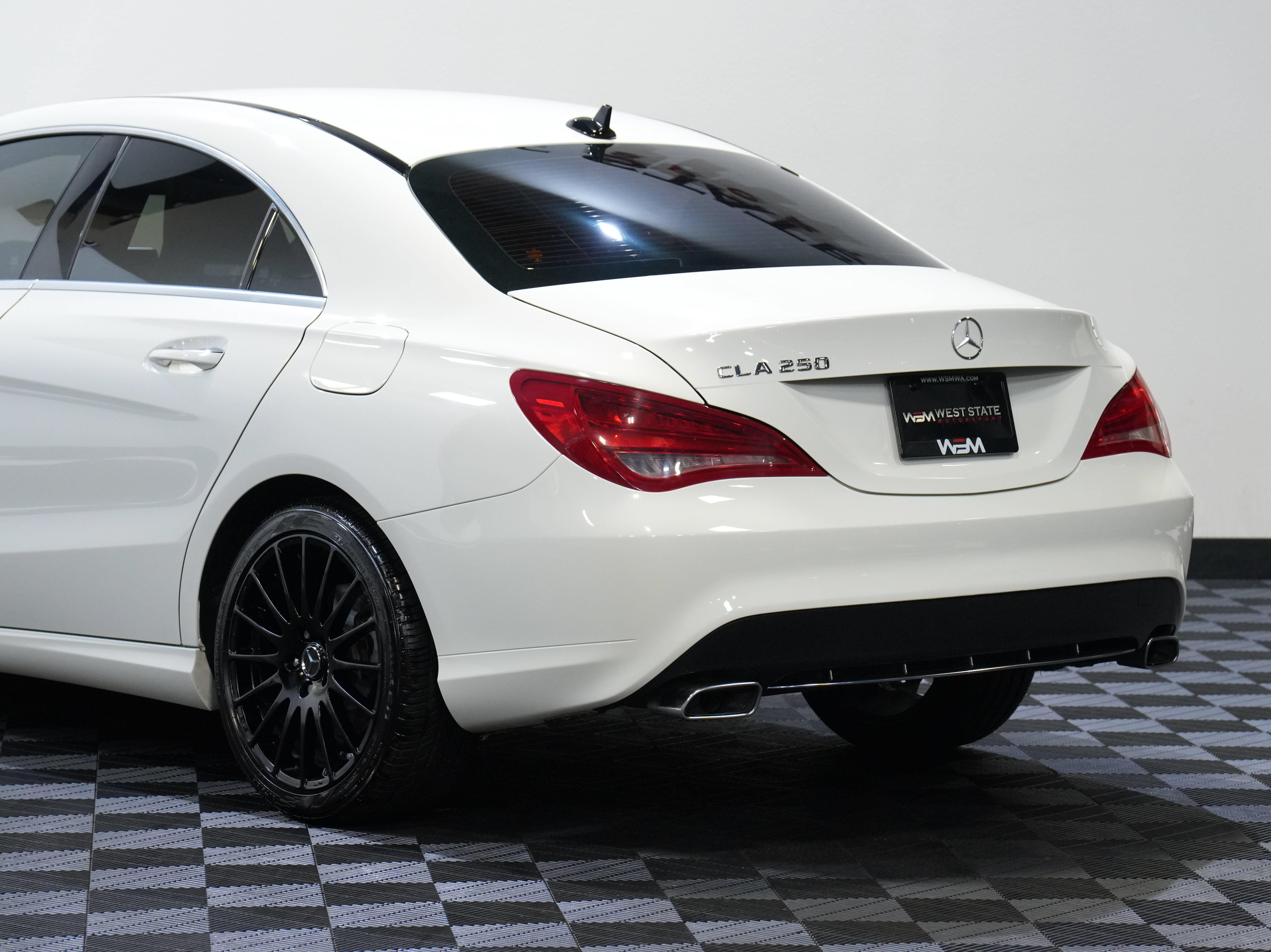 Used 2015 Mercedes-Benz CLA 250 image 15