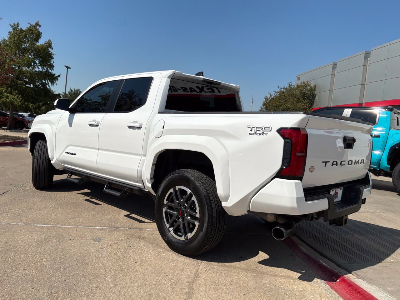 Used 2025 Toyota Tacoma TRD Sport RWD image 6