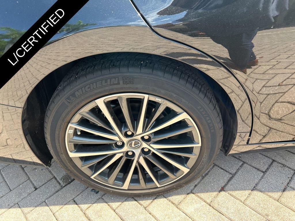 Used 2025 Lexus ES 350 w/ Premium Package FWD image 10