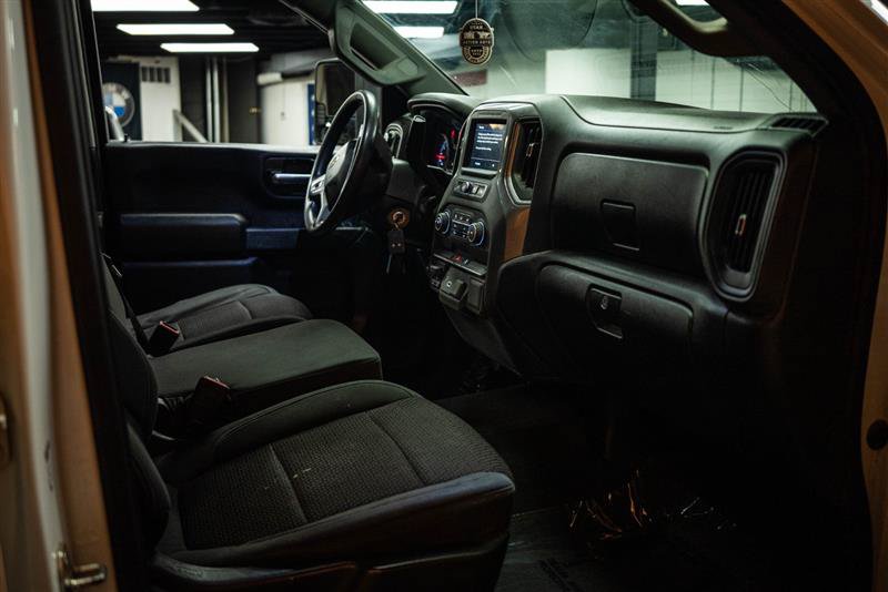 Used 2020 Chevrolet Silverado 2500 W/T w/ WT Convenience Package AWD/4WD image 11