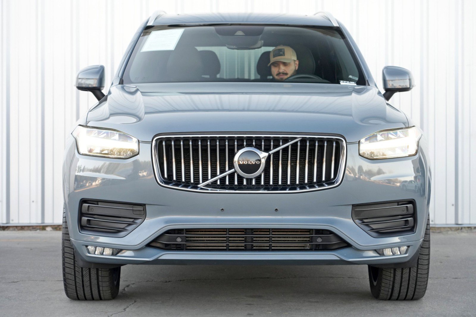 Used 2020 Volvo XC90 T6 Momentum image 6