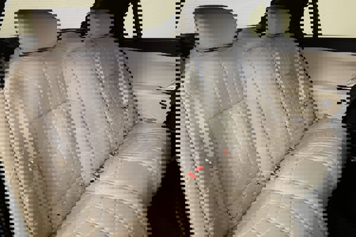 Used 2023 BMW 760i xDrive AWD/4WD image 30