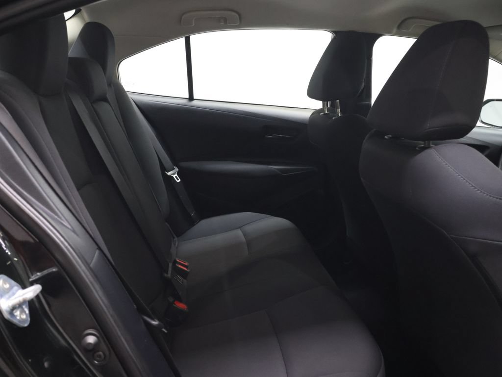 Used 2022 Toyota Corolla LE FWD image 12