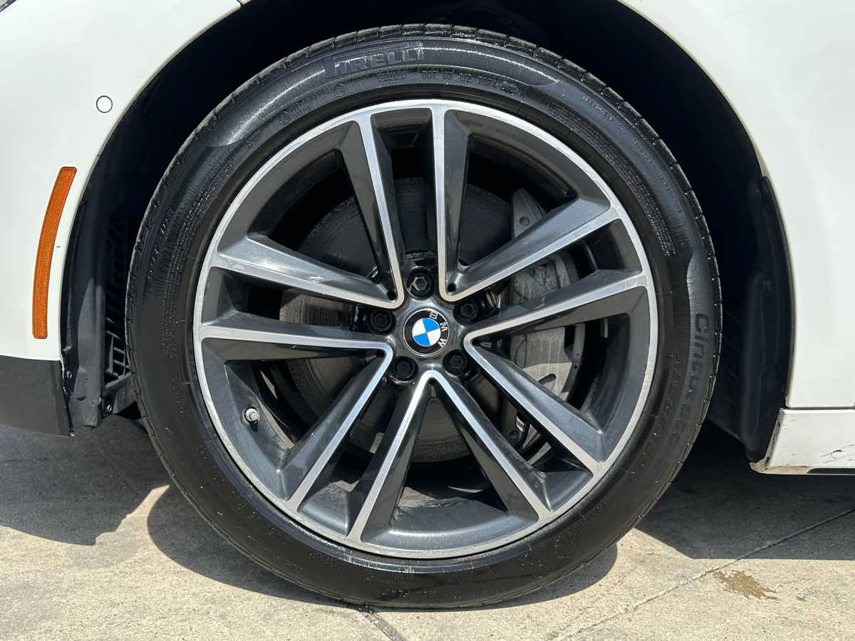 Used 2020 BMW 750i xDrive w/ Executive Package AWD/4WD image 9