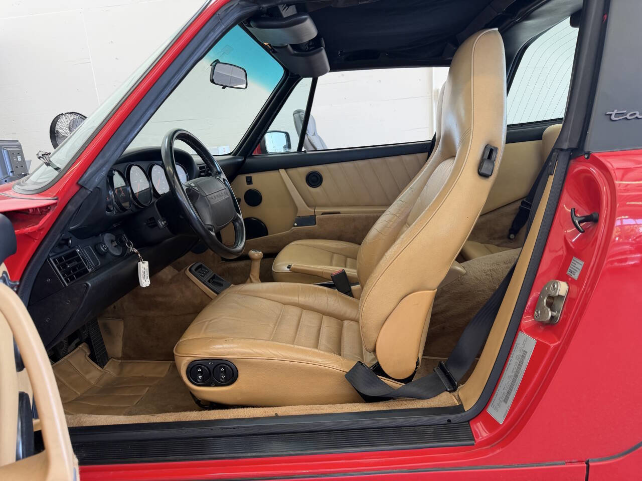 Used 1991 Porsche 911 Targa image 22