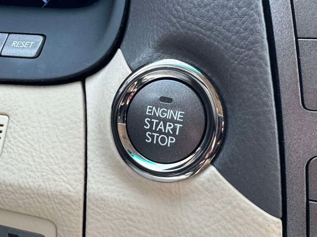 Used 2011 Lexus LS 460 L w/ Luxury Pkg image 34