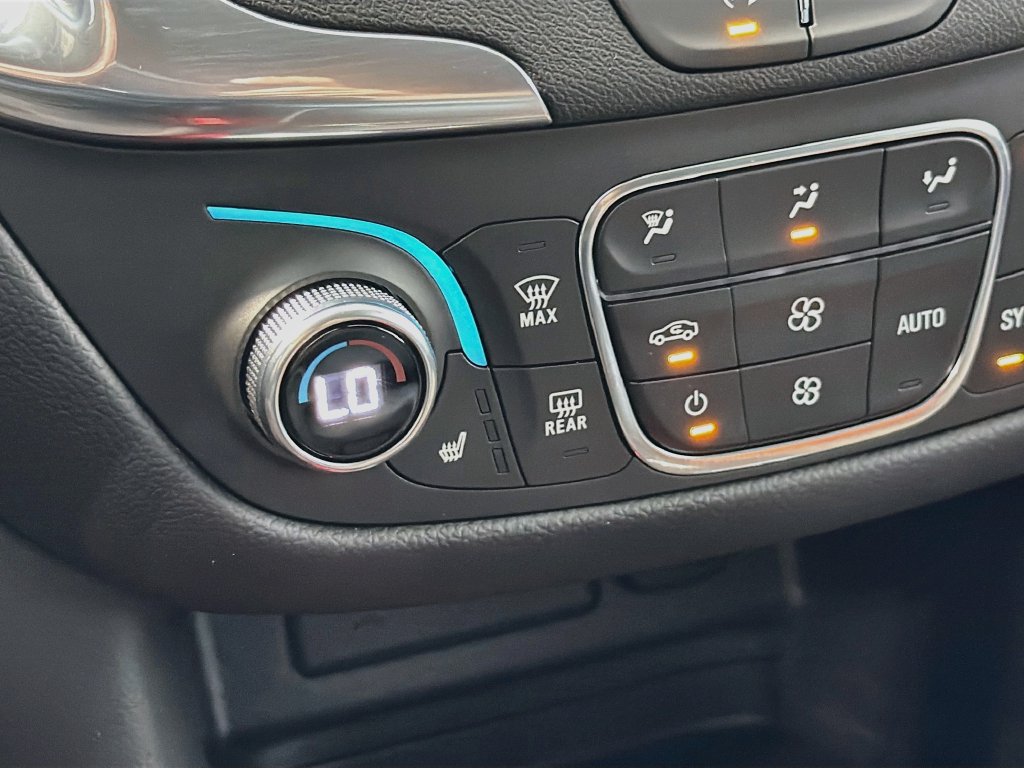 Used 2024 Chevrolet Equinox LT FWD image 19