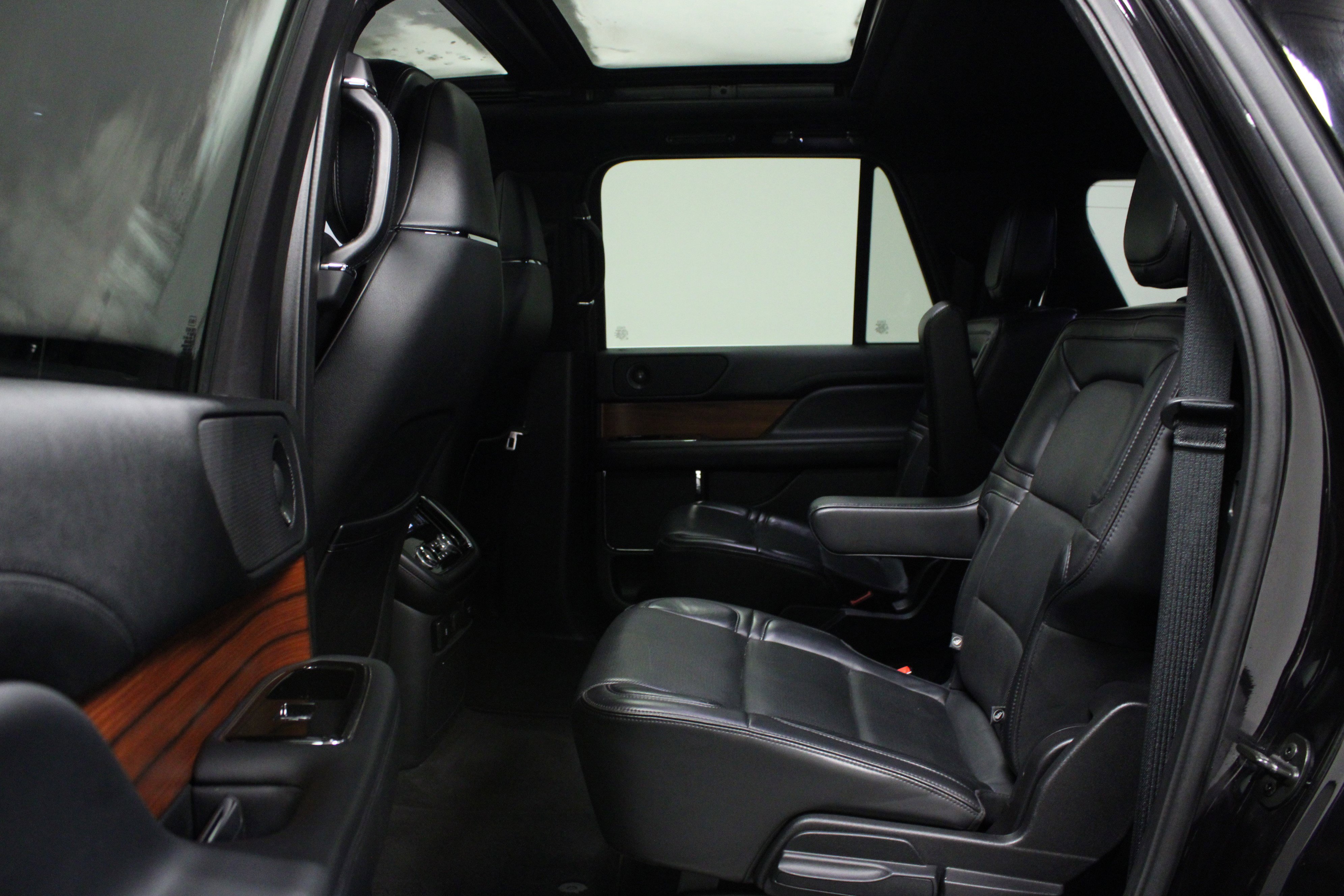 Used 2019 Lincoln Navigator L Select w/ Technology Package image 13