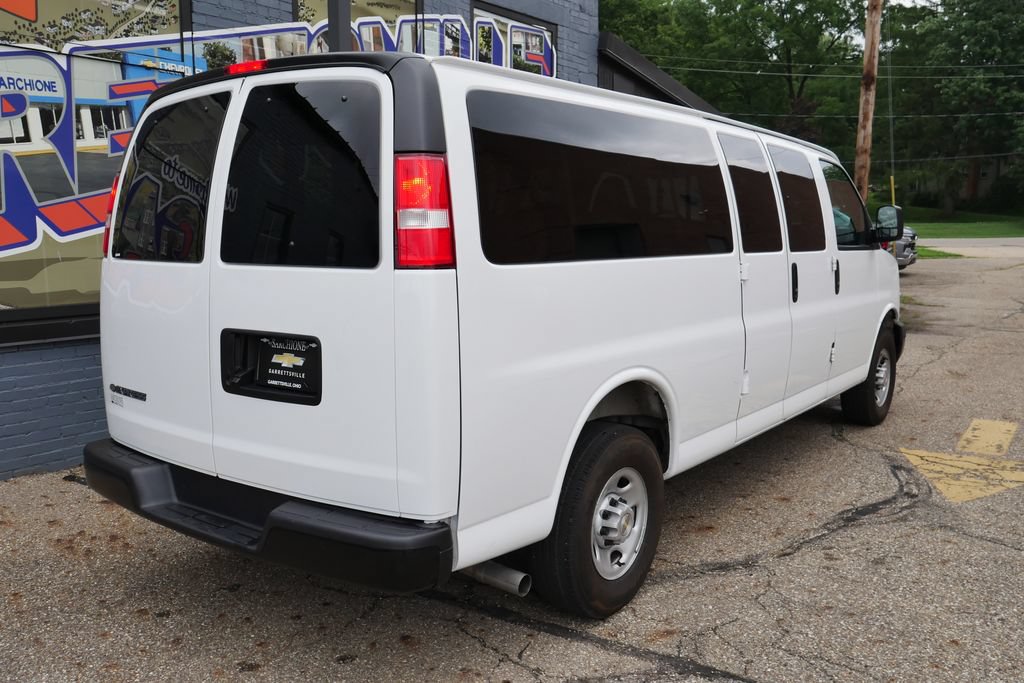 Used 2025 Chevrolet Express 3500 LS RWD image 18