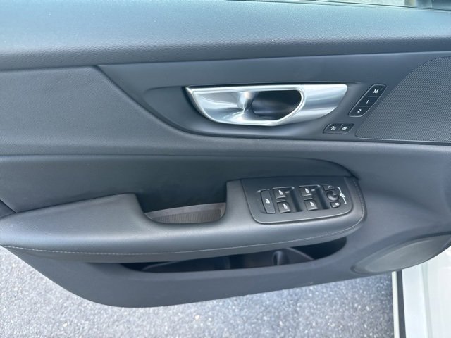 Certified 2024 Volvo S60 B5 Core image 18