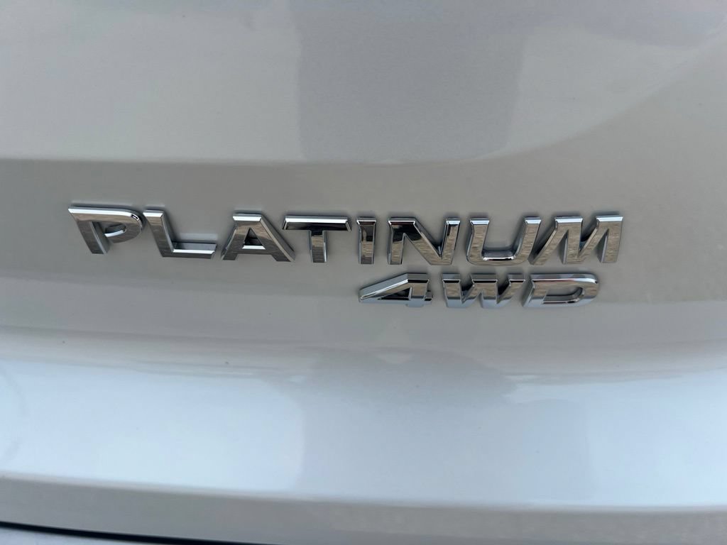 Certified 2025 Nissan Pathfinder Platinum w/ Cargo Package AWD/4WD image 34
