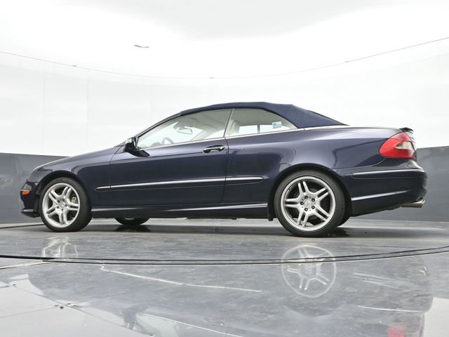 Used 2009 Mercedes-Benz CLK 550 Cabriolet image 15