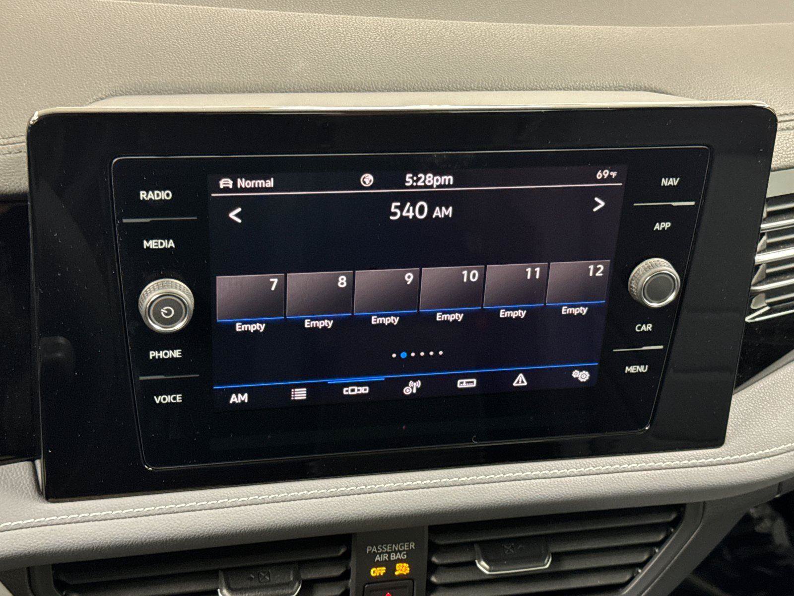 New 2026 Volkswagen Jetta SEL FWD image 16