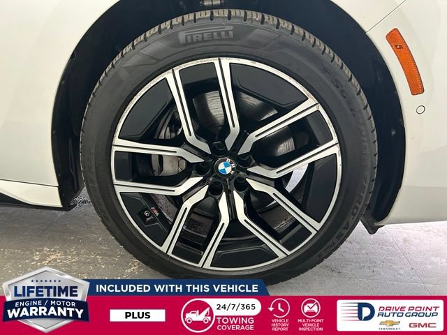 Used 2024 BMW 740i xDrive AWD/4WD image 10