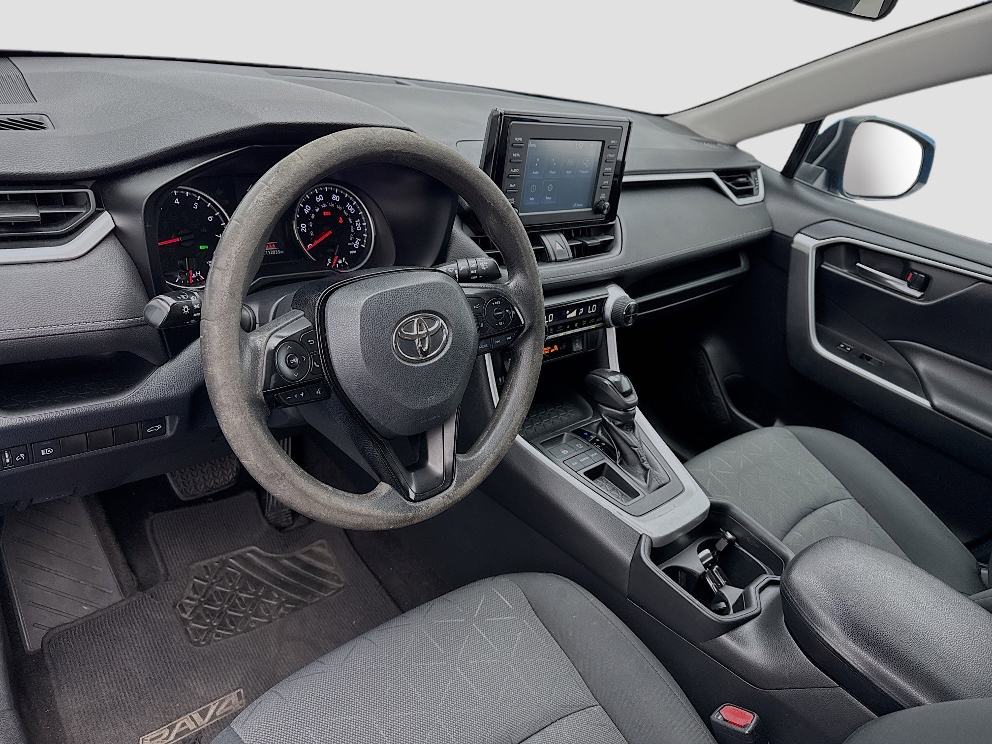 Used 2019 Toyota RAV4 XLE w/ Convenience Package image 7