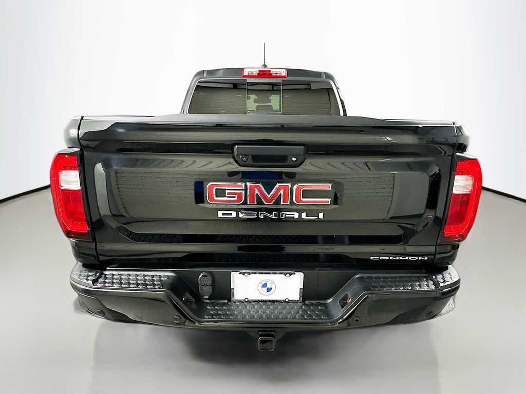 Used 2025 GMC Canyon Denali AWD/4WD image 9