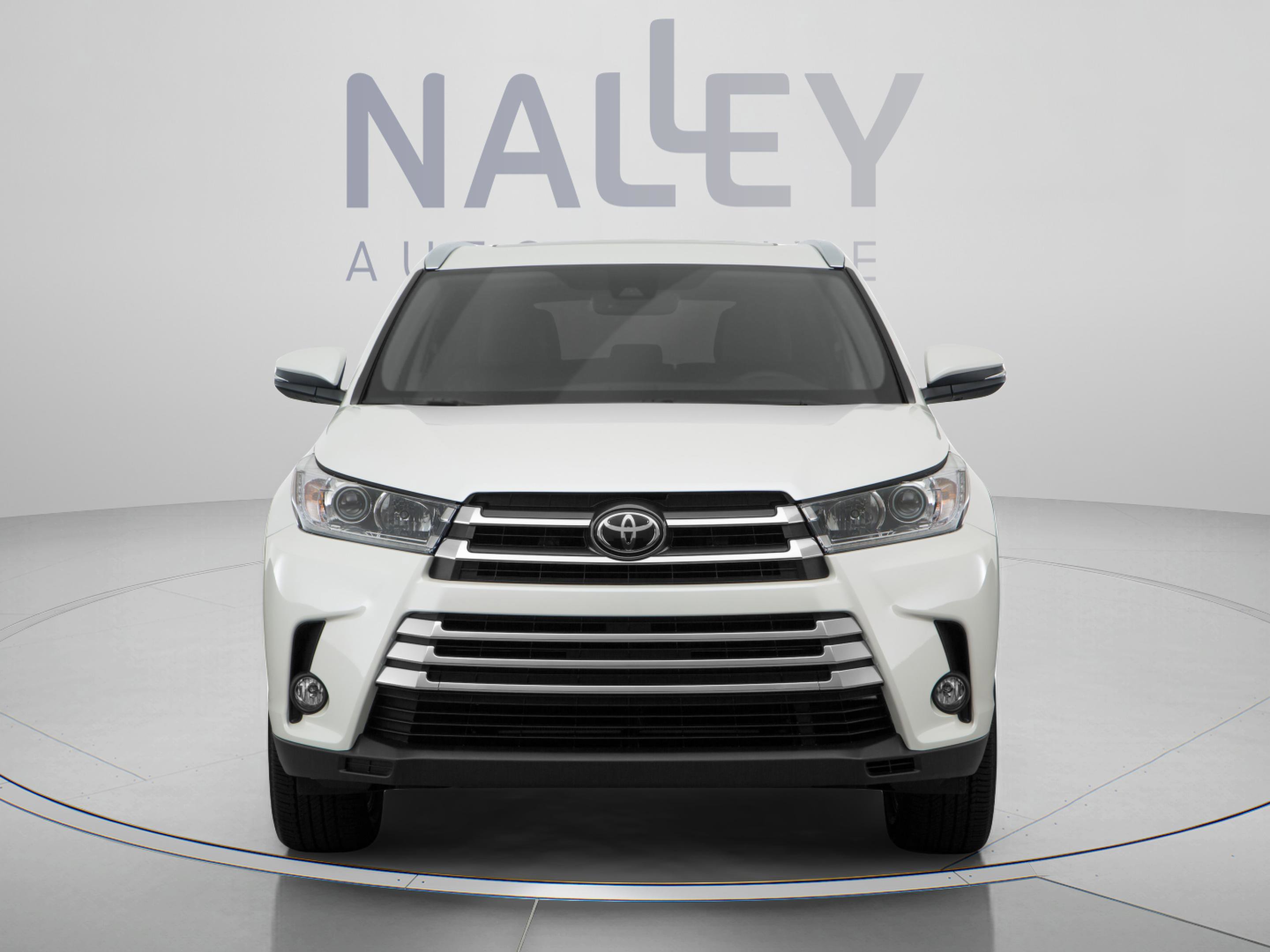 Used 2019 Toyota Highlander Limited Platinum FWD image 7