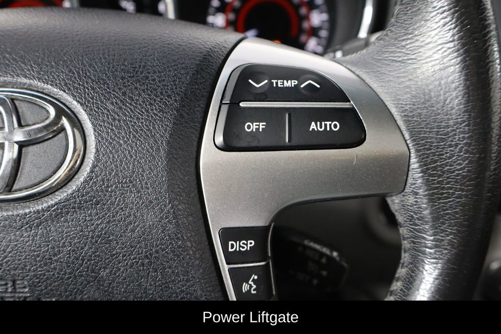 Used 2012 Toyota Highlander Limited w/ Tow Pkg image 10