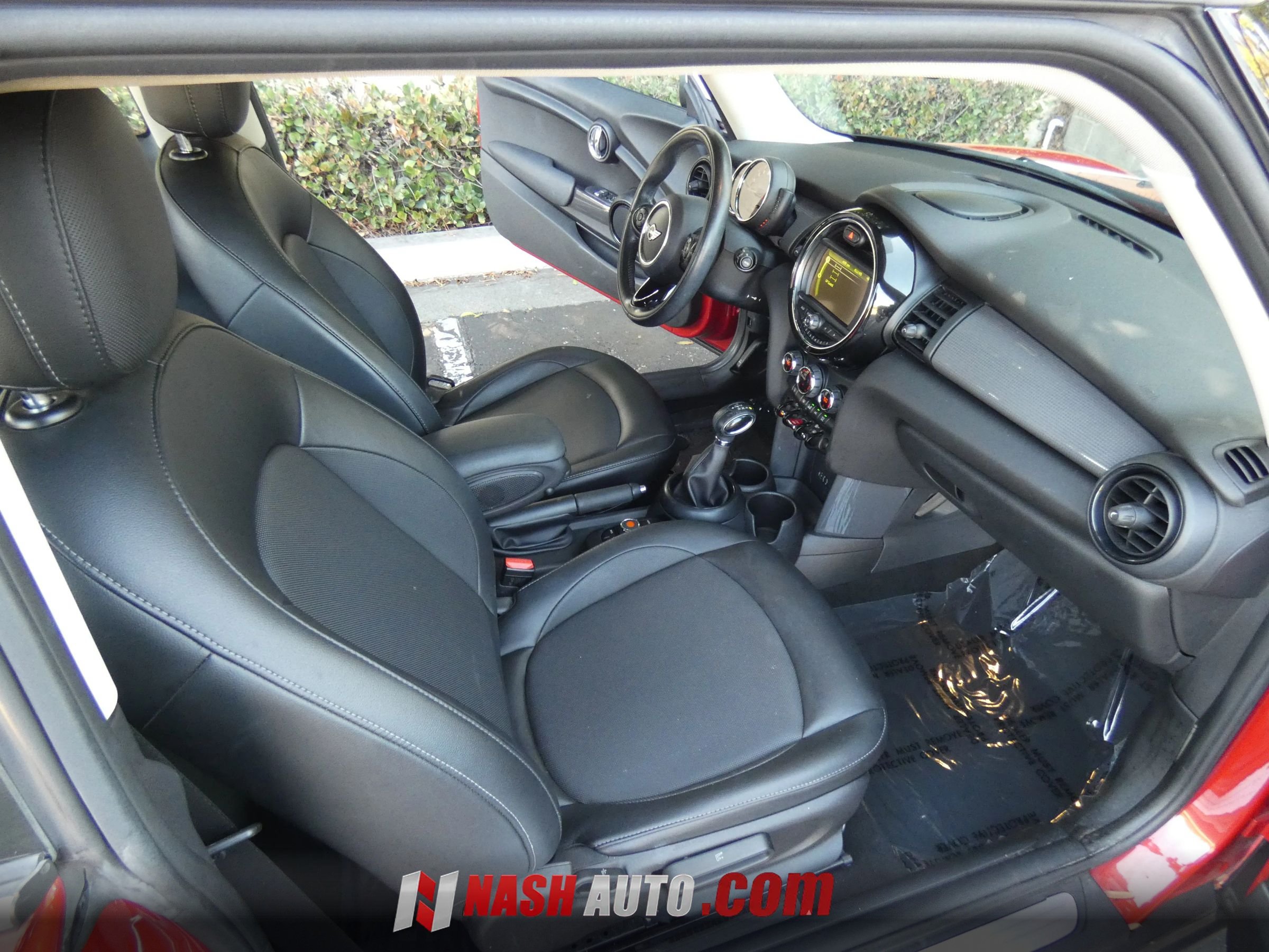 Used 2017 MINI Cooper 2-Door Hardtop FWD image 17