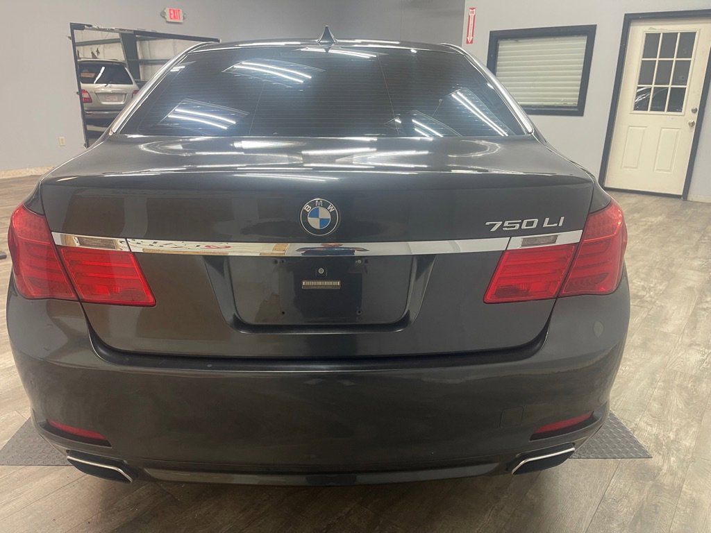 Used 2009 BMW 750Li image 8