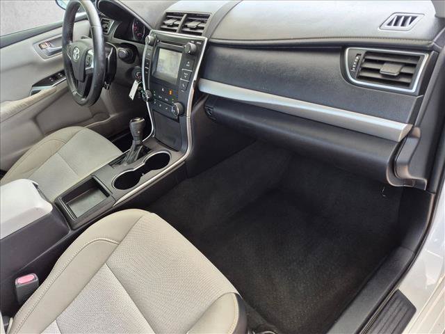 Used 2016 Toyota Camry SE FWD image 17