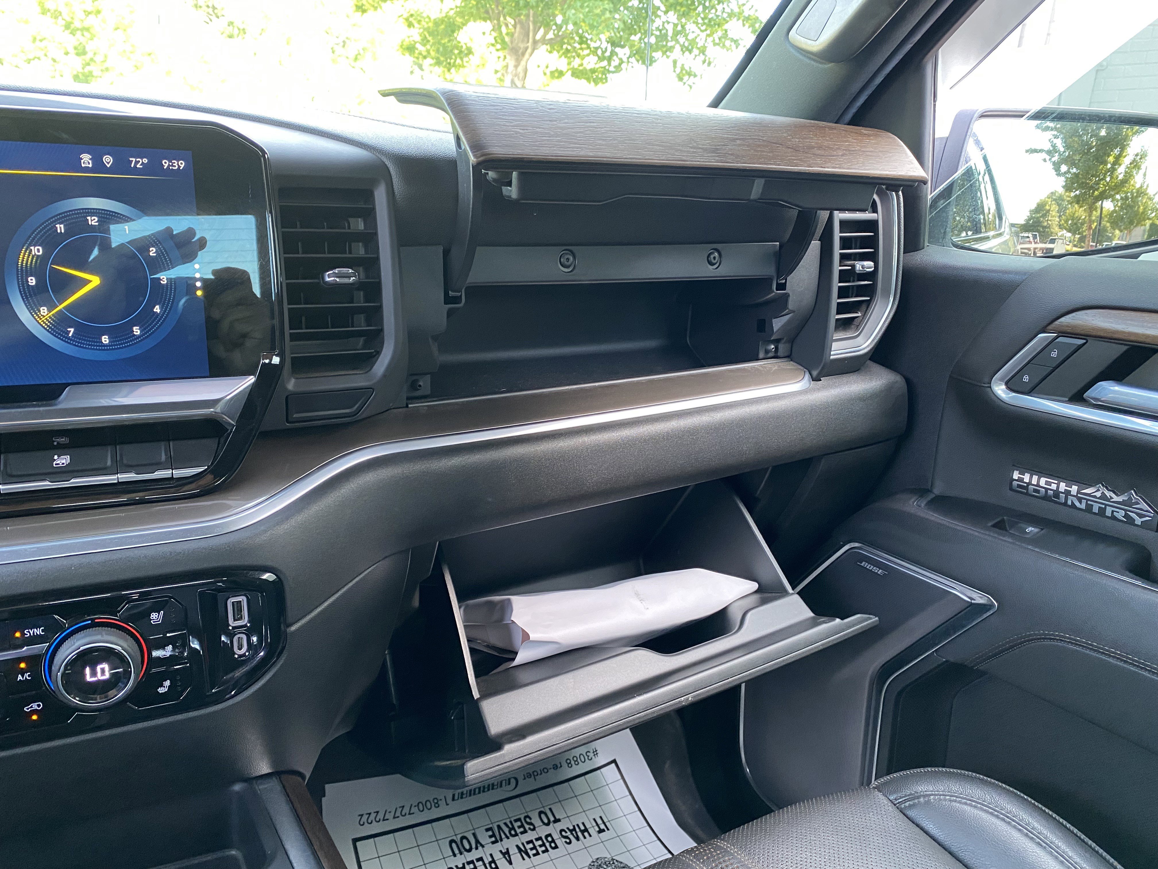 Used 2022 Chevrolet Silverado 1500 High Country w/ High Country Premium Package AWD/4WD image 32
