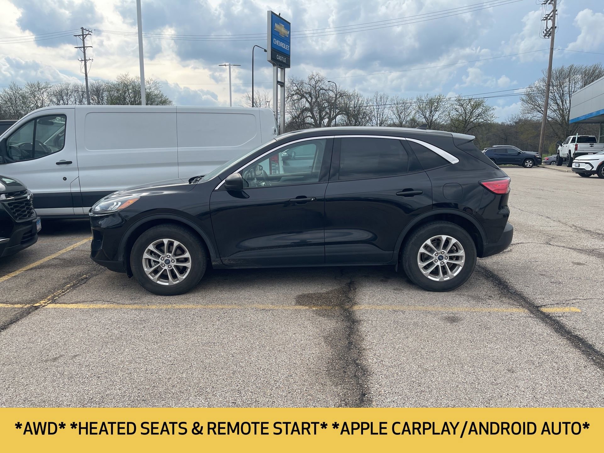 Used 2022 Ford Escape SE w/ Convenience Package AWD/4WD image 2