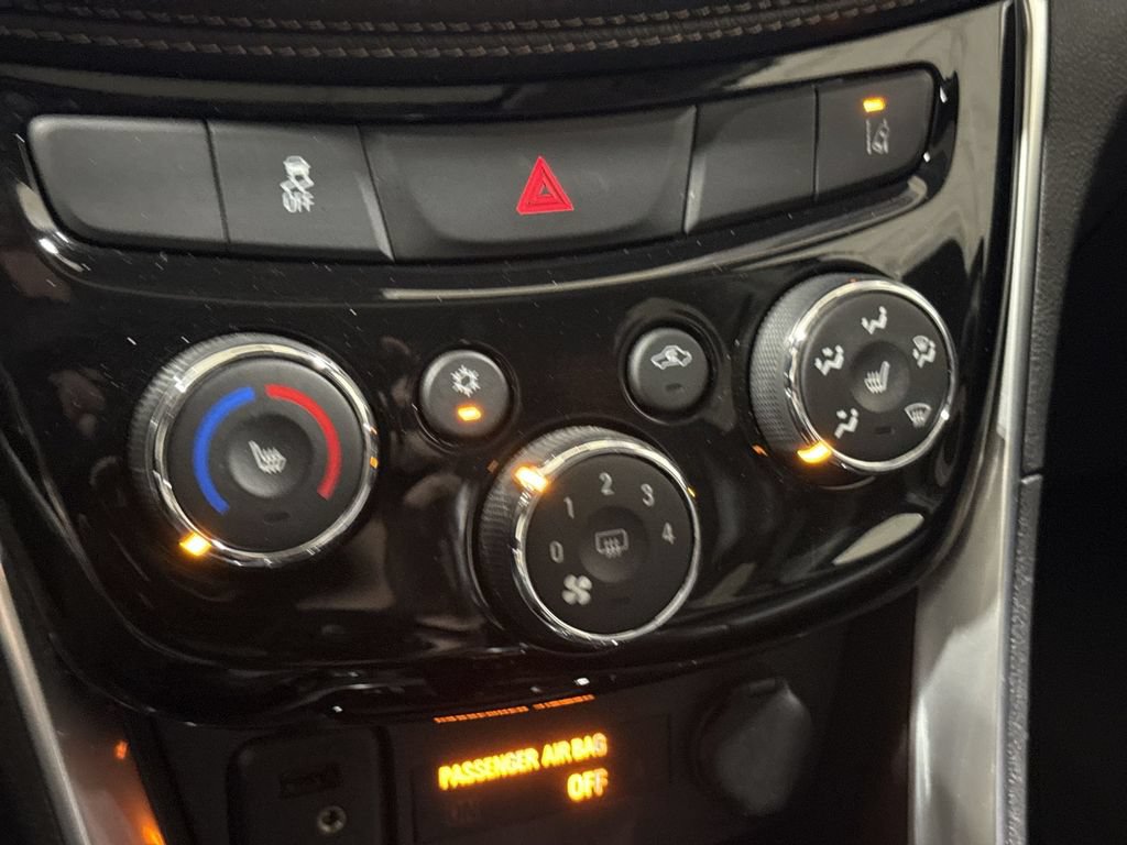 Used 2019 Chevrolet Trax Premier AWD/4WD image 16