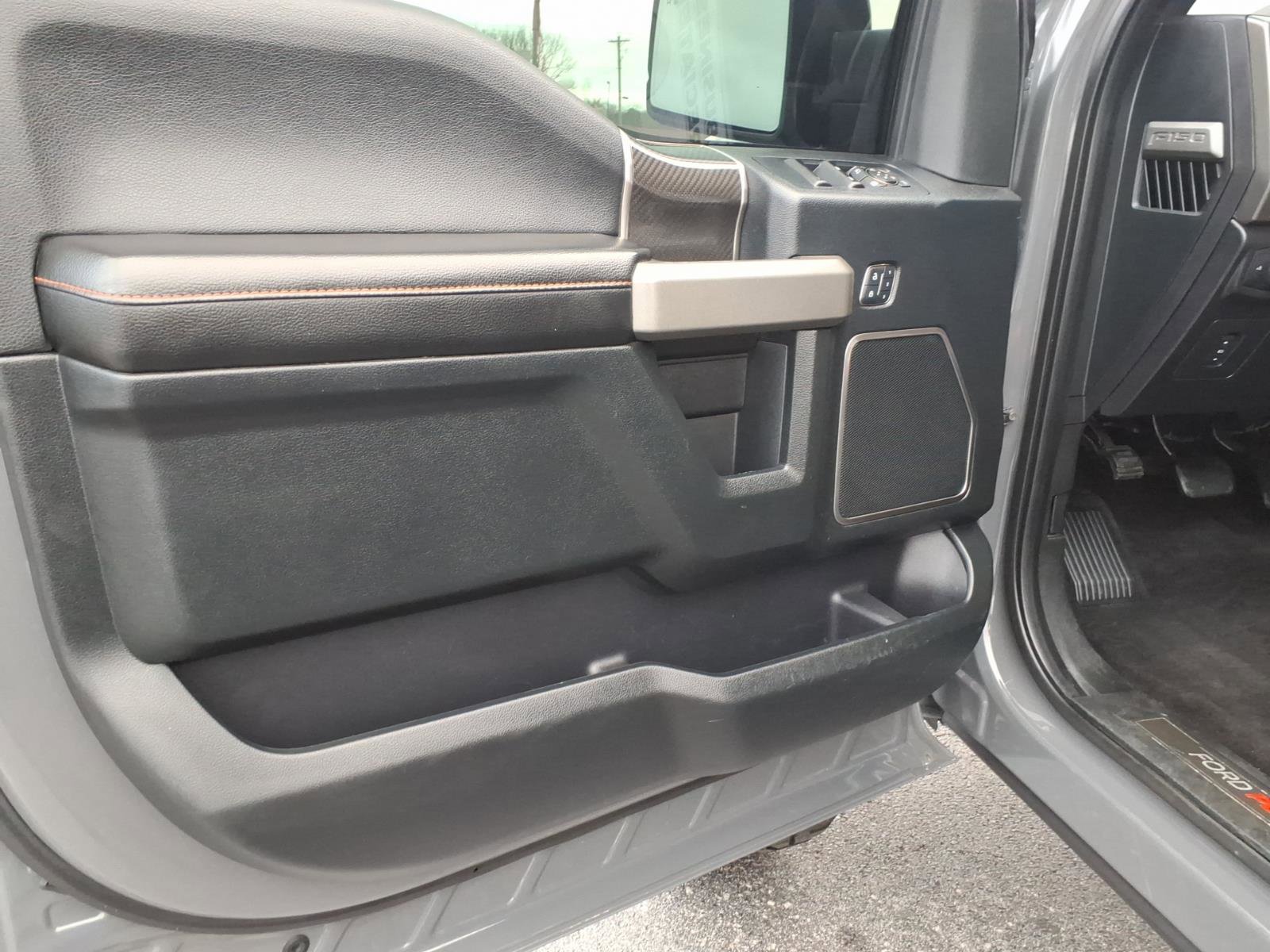 Used 2018 Ford F150 Raptor w/ Equipment Group 802A Luxury image 11