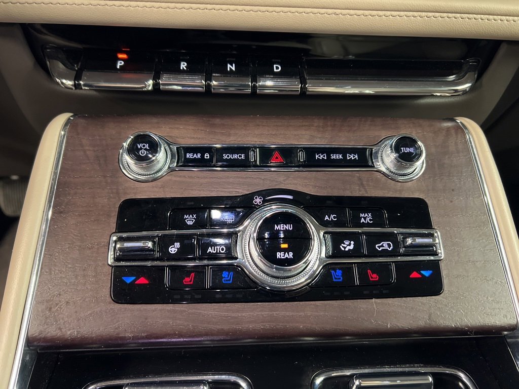 Used 2022 Lincoln Aviator Reserve w/ Equipment Group 201A image 13