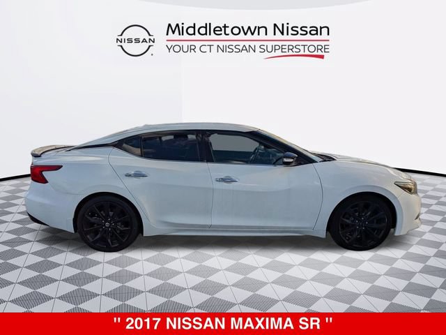 Used 2017 Nissan Maxima SR w/ Midnight Edition FWD image 2