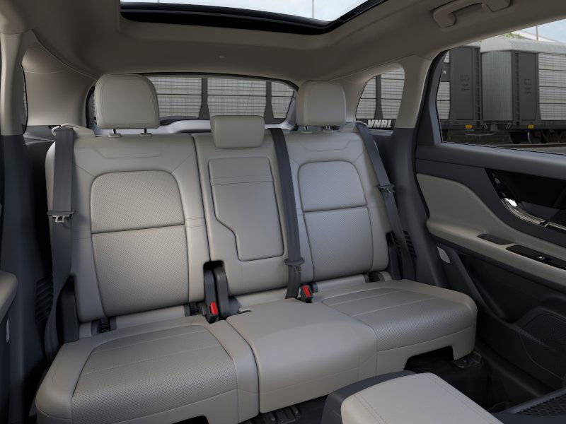 New 2026 Lincoln Corsair Reserve image 11