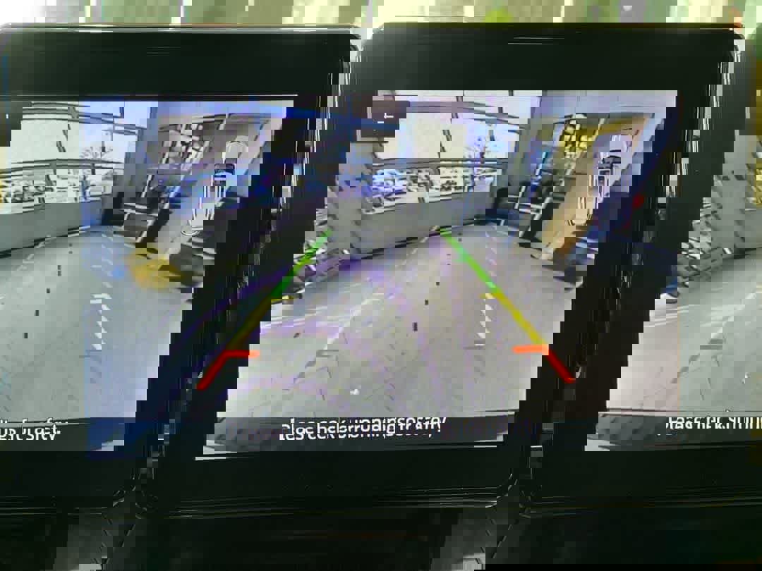 Used 2023 Ford Explorer XLT image 20