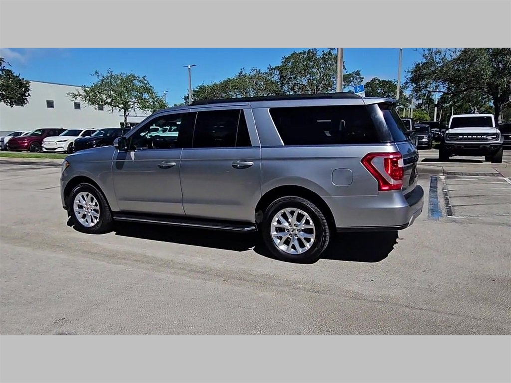 Used 2021 Ford Expedition Max XLT image 32