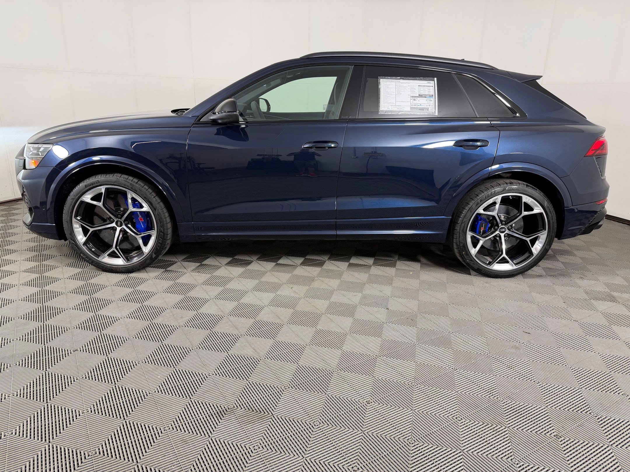 New 2026 Audi RS Q8 performance AWD/4WD image 2