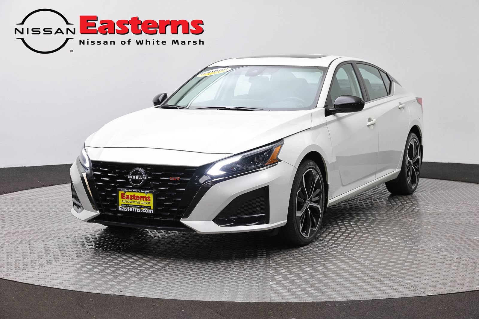 Used 2023 Nissan Altima 2.5 SR w/ SR Premium Package