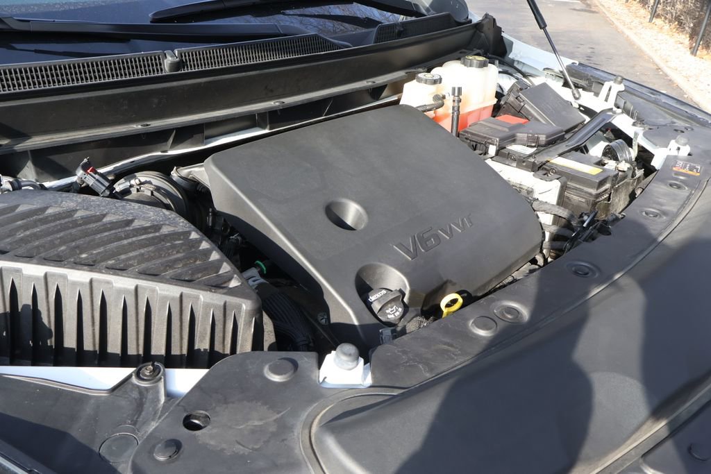 Used 2024 Buick Enclave Premium image 13