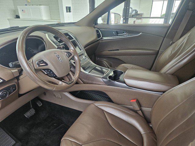 Used 2017 Lincoln MKX Reserve w/ Lincoln MKX Climate Package AWD/4WD image 8