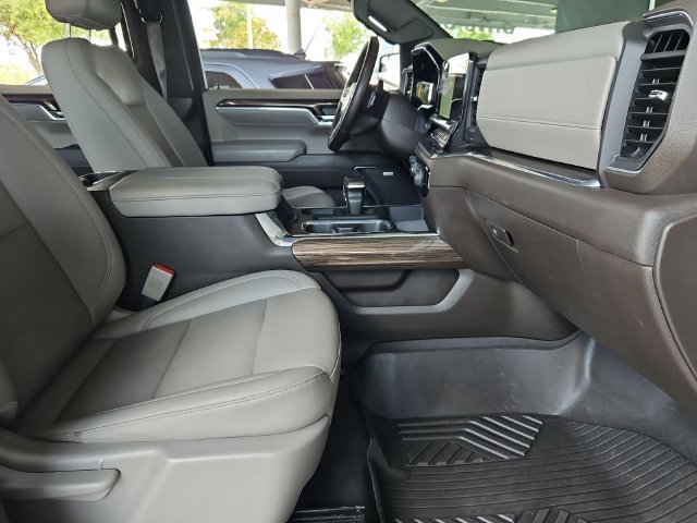 Certified 2024 Chevrolet Silverado 1500 LT Trail Boss w/ Convenience Package II AWD/4WD image 27