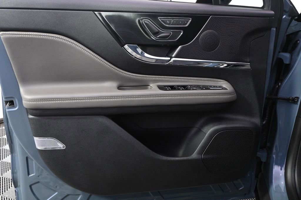 New 2026 Lincoln Corsair Premiere image 22
